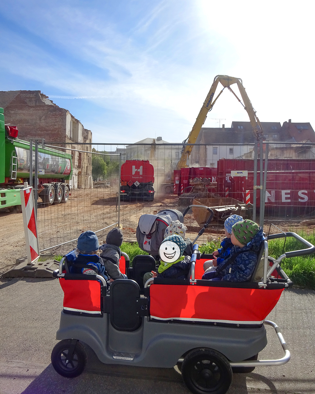 Ausflug in die Altstadt mit den Krippenkindern des Kinder Garten Eden der Diakonie Pirna