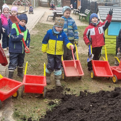 Hochbeete Kita Hummelburg Diakonie Pirna